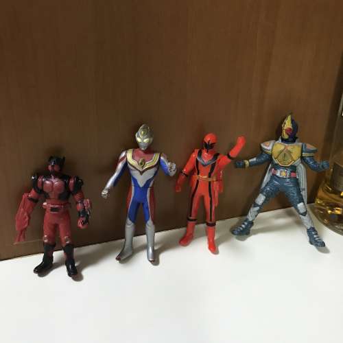 珍藏超人公仔4隻
