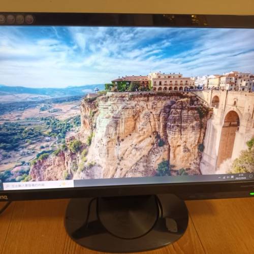 20寸阔BenQ 全高清电脑显示屏幕