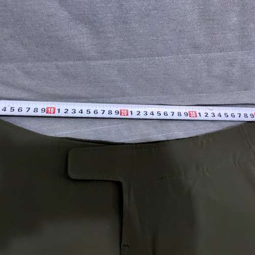 Nike DRI-FIT 軍綠色短褲 size L