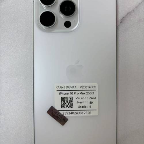 💥港版雙卡16 pro max💥 iphone 16 pro max 256gb 白色 機身完美 屏幕有一點輕微花 ...