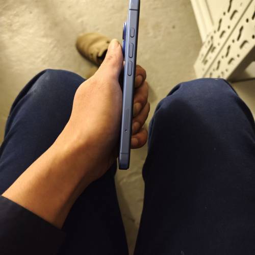 美版有鎖iphone 16 128 可交換