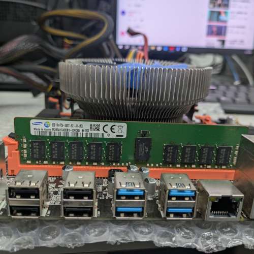 主機板+CPU+ram+dispaly card