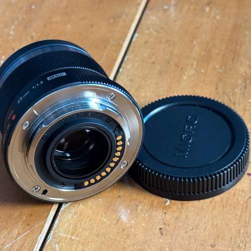 Olympus M.ZUIKO DIGITAL LENS 45mm F1.8 - MSC M43