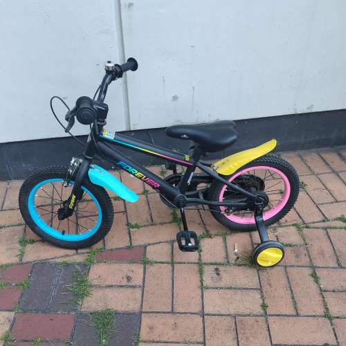 8成新 14吋 小童單車，不可摺，單速，身高 1米以下小童合用。
