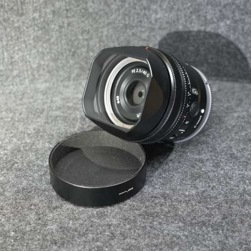 Sony FE 40mm F2.5G 鏡頭 連 B+W T-PRO 49mm UV濾鏡 連 方形遮光罩