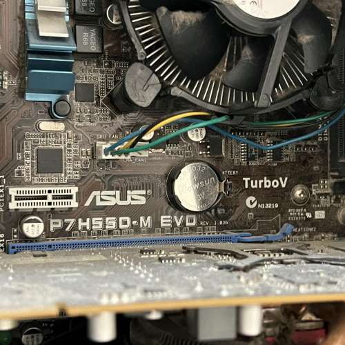 ASUS 電腦套裝  P7H55D-M EVO 底板 + i5 750 2.67GHZ CPU + 4GB ram +RADEON Displ...