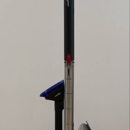 二手Dyson PencilVac Fluffycones 輕量LED手持式吸塵機