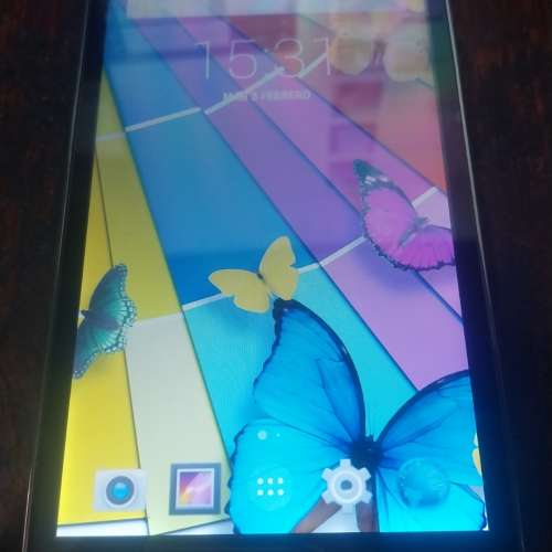 UTablet u608 6吋螢幕手機