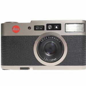 Leica CM Titanium Film Camera w/40mm f2.4 Summarit Lens #2953044