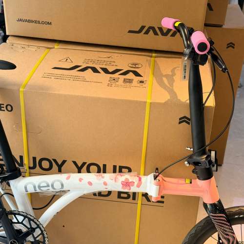 (限定櫻花粉色廠商有貨出啦) 2026  新款 JAVA NEO 9速/12速電變 油剎桶軸 16吋349 ...