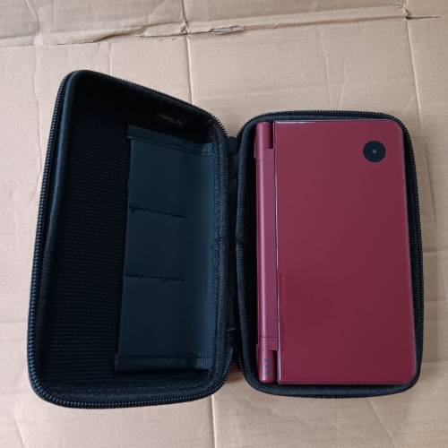 Nintendo DS LL 紅色