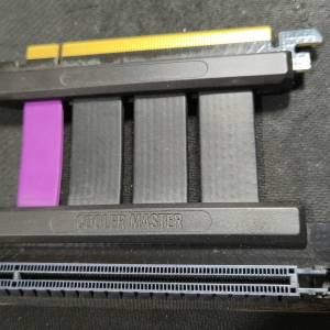 Cooler Master PCI Express 4.0 的高品質轉接卡