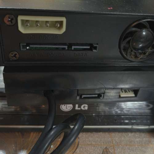 LG藍光碟機+2隻讀硬碟機
