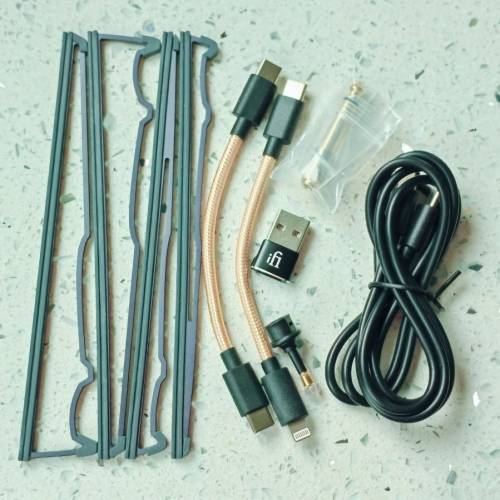 近全新 iFi audio iDSD Diablo 2 解碼耳擴 2024金聲單 無出街無保 功能正常 配件齊 ...