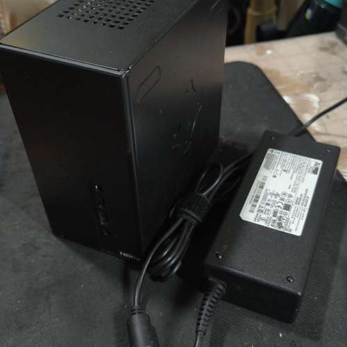 AsRock X300M-STX Socket AM4 迷你準系統