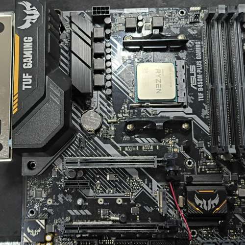 TUF B450M-PLUS GAMING 連 AMD Ryzen 5 2600 ((正版Window11Home啟動碼)) Socket AM4