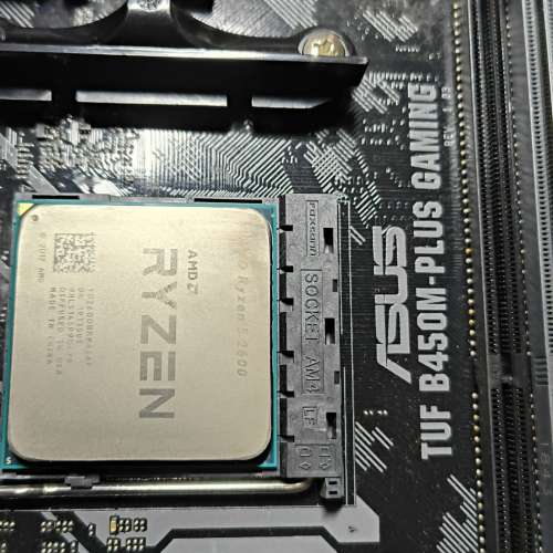 TUF B450M-PLUS GAMING 連 AMD Ryzen 5 2600 ((正版Window11Home啟動碼)) Socket AM4
