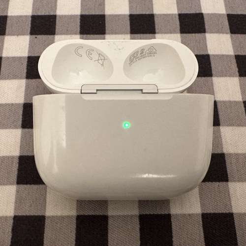 Apple AirPods 3 充電盒 行貨 95%新 非常少用和新淨 保證原廠行貨 電量和操作全正常...