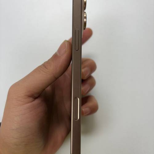 💥 罕見 大容量 高電量 💥 港行 iphone 16 pro max 512gb 金色 gold 雙卡 屏幕 完美...