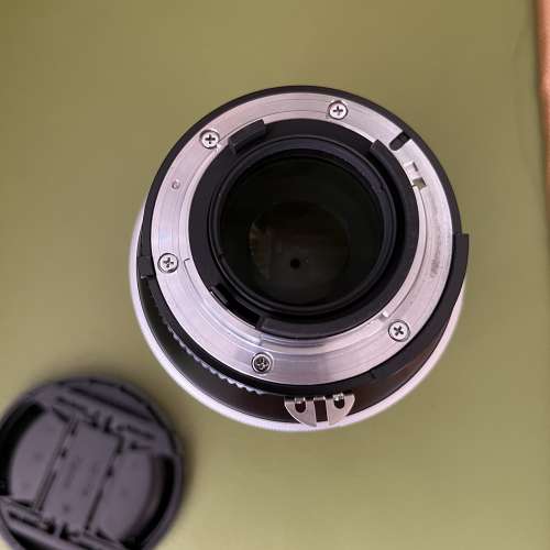 Nikon 180mm f2.8 ED MF鏡