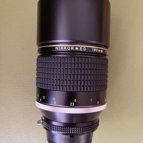 Nikon 180mm f2.8 ED MF鏡