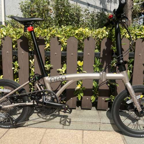 亮光鈦色 JAVA NEO 9速 桶軸碟剎 16吋 349 鋁合金折叠車 （三折叠小布 國布 ）送前...