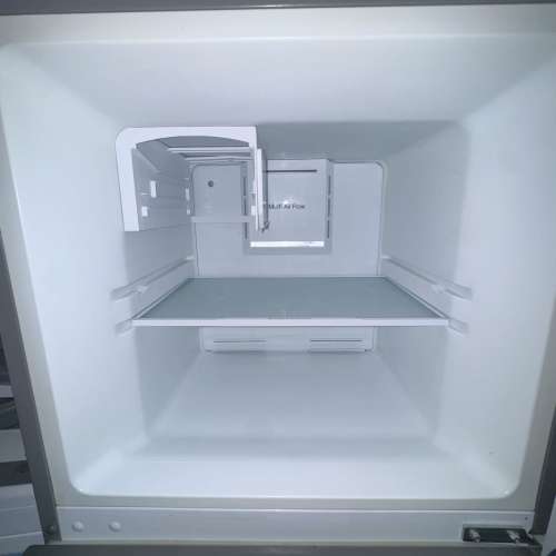 （尺寸：闊 550 x 高 1372 x 深 623 毫米）新淨 豐澤牌 FDG192M15S雙門環保無霜雪櫃