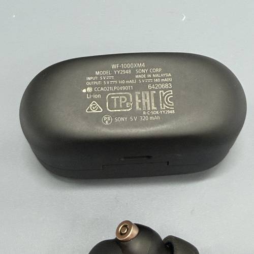 Sony 無線降噪耳機 WF-1000XM4 9成新 注意左邊經常沒電 當面試清楚售出不退 藍牙耳機