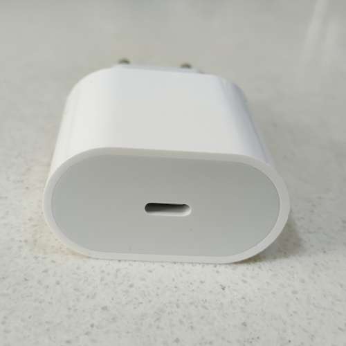 PD 20W 歐規双圓腳旅行快速充電器