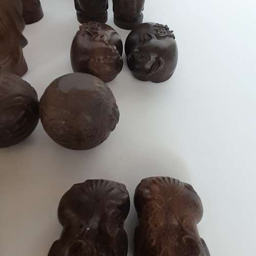 沉香木雕小擺件約兩到三吋，每對二個138元兩對起八折，全部九對 五折，清貨歡迎出...