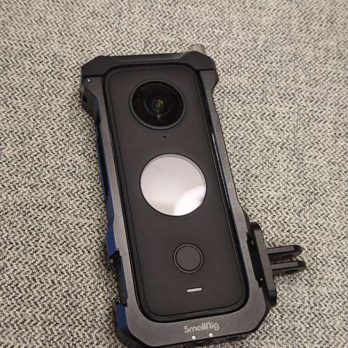 Insta360 ONE X2 連 SmallRig Cage