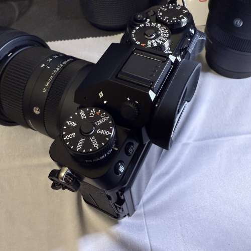 Fujifilm XT5行 (body olny)