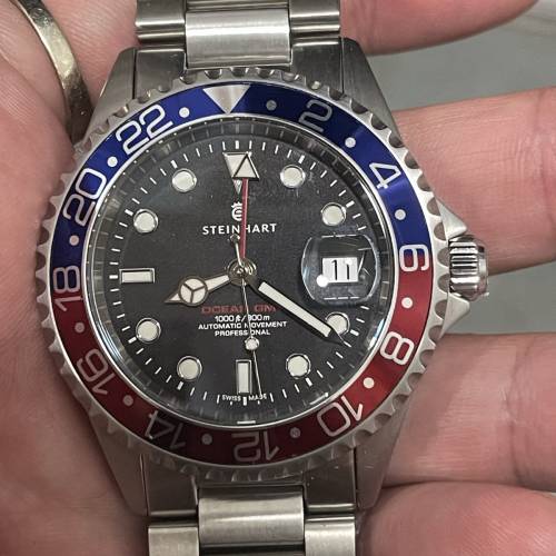 好X新淨😆 Steinhart  全自動 ETA機芯 Ocean GMT 300m FULL SET $2480