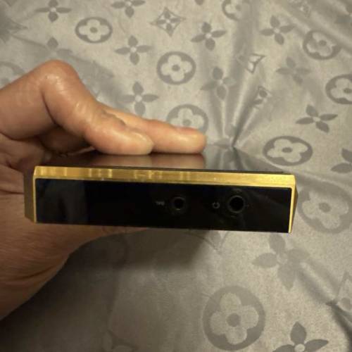 SP2000 Gold 完美機身送Dignis皮套及 Effect Audio轉4.4 購買此組合加 $2500可加購...