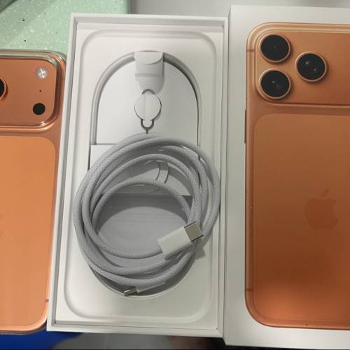 好X新淨🤣 iPhone 17 pro 256GB 香港行貨 100%電健康 蘋果保用至今年9月 包套包貼包...