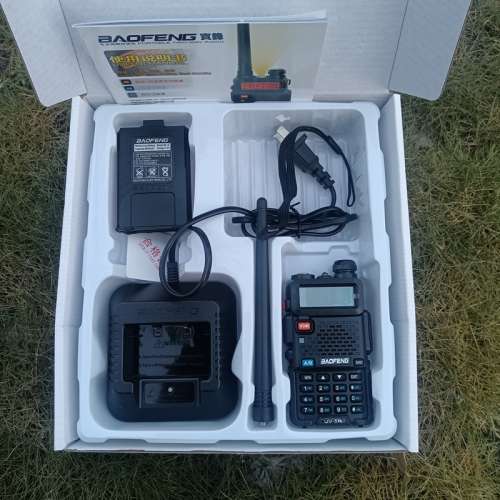 寶鋒對講機UV-5R手台雙段雙顯對講機（順豐包郵）
