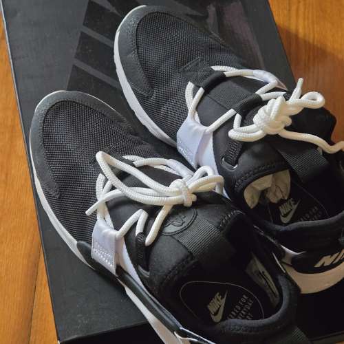 NIKE DBREAK UNDERCOVER