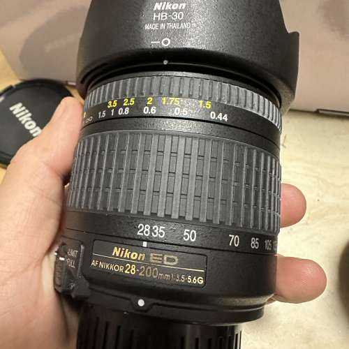 Nikon af-s 28-200mm f3.5-5.6g