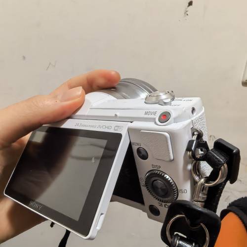 sony a5100⭐ 加1650鏡，絕版經典⭐反mon相機