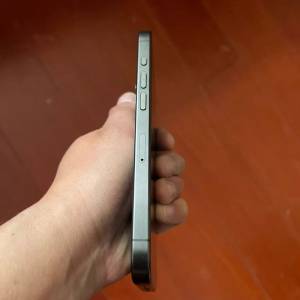 自用港版 iPhone15 pro 512G 黑色