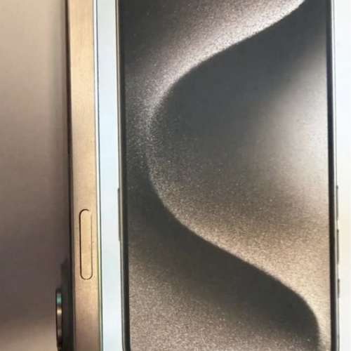 iPhone 15pro 512gb,港行雙卡原色鈦金屬，電池健康度87，完美冇花，冇修冇拆，所有...