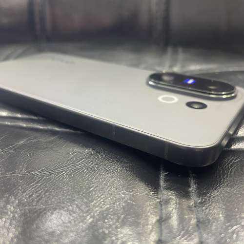 99%New VIVO X200 FE 12+512GB 黑色 香港行貨 有配件 自用首選超值