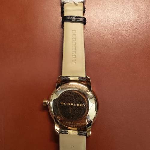 NOS New Old Stock BURBERRY SWISS MADE 全新庫存貨男女合用手錶 絕頂高貴大方