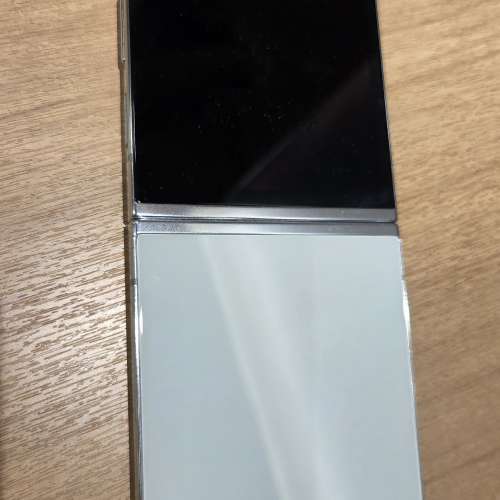 SAMSUNG FLIP 5 香港行貨 12+256