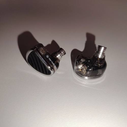 TRN JAWS 大白鯊 混合單元耳機