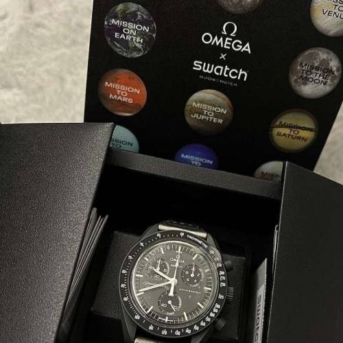 Omega x Swatch 限量版水星手錶