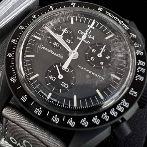 Omega x Swatch 限量版水星手錶