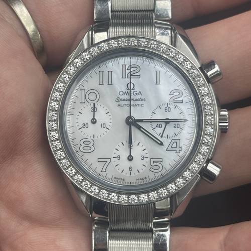 omega speedmaster 貝殼面 鑽石外圈 $22800