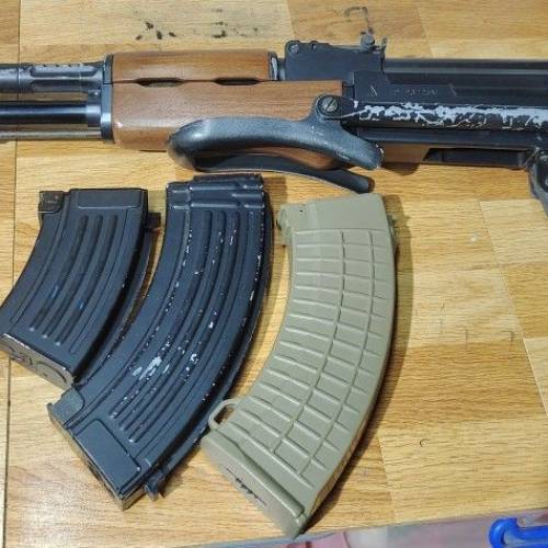 Marui AK47S + 2Bs + Gun DVD