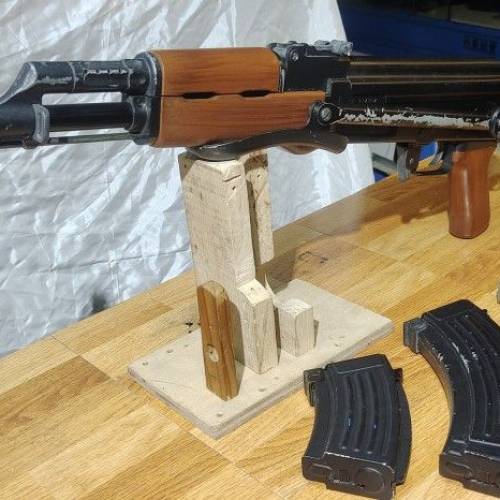 Marui AK47S + 2Bs + Gun DVD